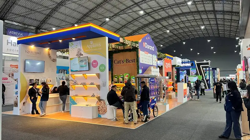 Alarq Studio - Diseño de Stands y Módulos